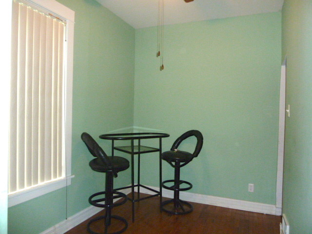 7745 S Champlain Ave, Chicago, IL 60619 photo 1