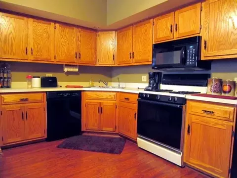 1117 E Division St #2D, Lockport, IL 60441 photo 5