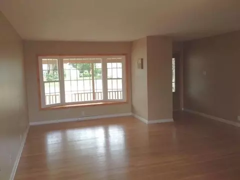 651 E Central Ave, Princeton, IL 61356 photo 3