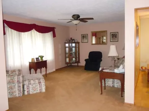 9840 Petry, Roscoe, IL 61073 photo 3