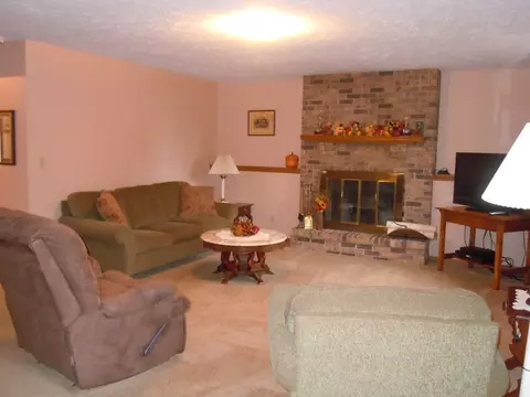 9840 Petry, Roscoe, IL 61073 photo 7