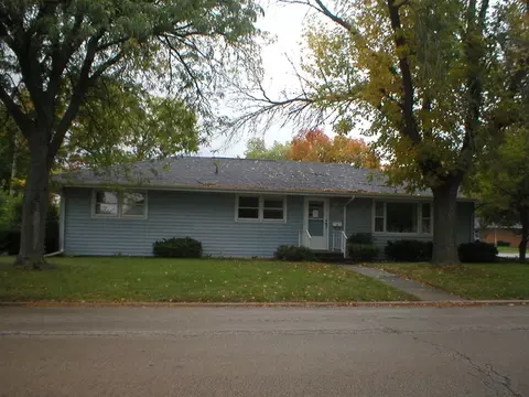 2405 Plum St, Peru, IL 61354 photo 13