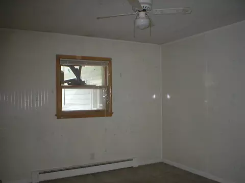 2405 Plum St, Peru, IL 61354 photo 9
