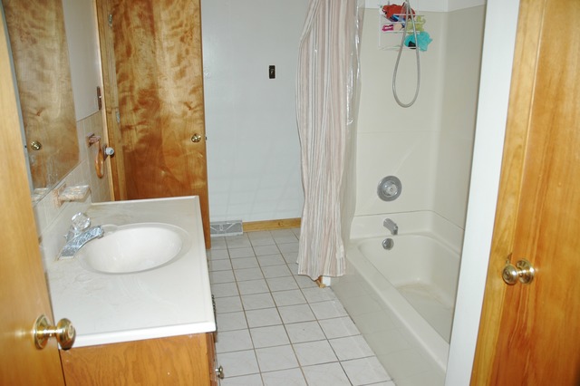 1217 Devonshire Dr, Joliet, IL 60435 photo 10