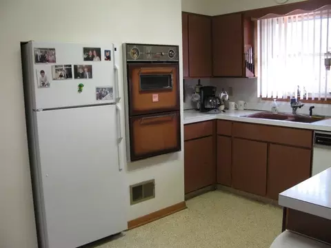 910 Read St, Lockport, IL 60441 photo 8