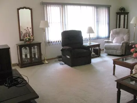910 Read St, Lockport, IL 60441 photo 3