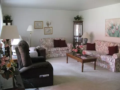 910 Read St, Lockport, IL 60441 photo 2