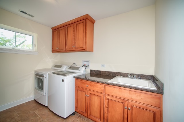 534 S Mitchell Ave, Elmhurst, IL 60126 photo 15