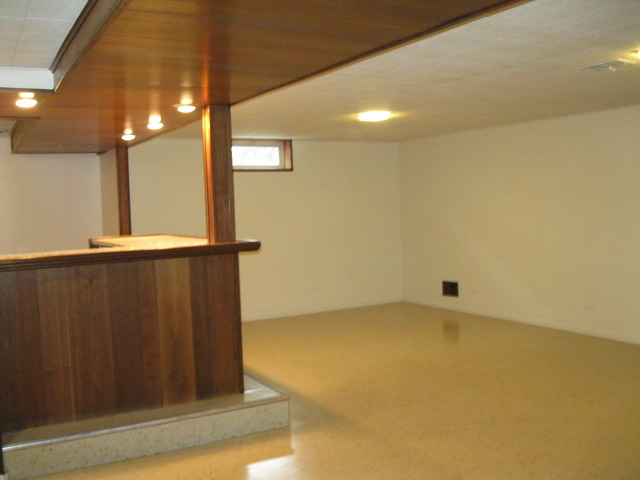 7247 W Conrad Ave, Niles, IL 60714 photo 8