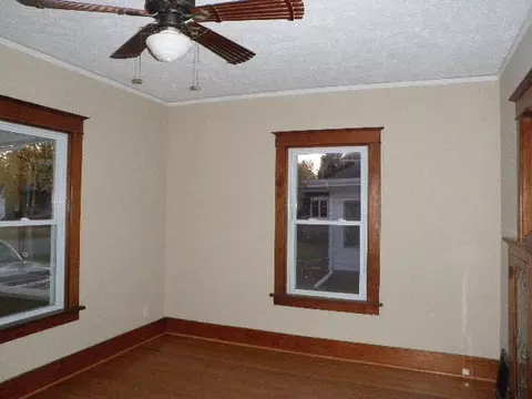 724 E Washington St, Morris, IL 60450 photo 8