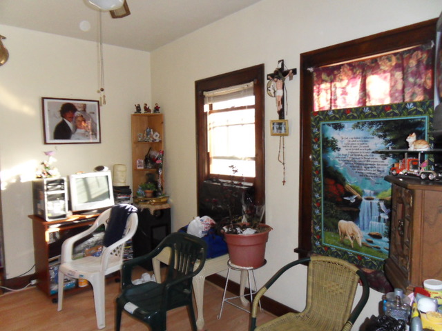 522 Bangs St, Aurora, IL 60505 photo 5