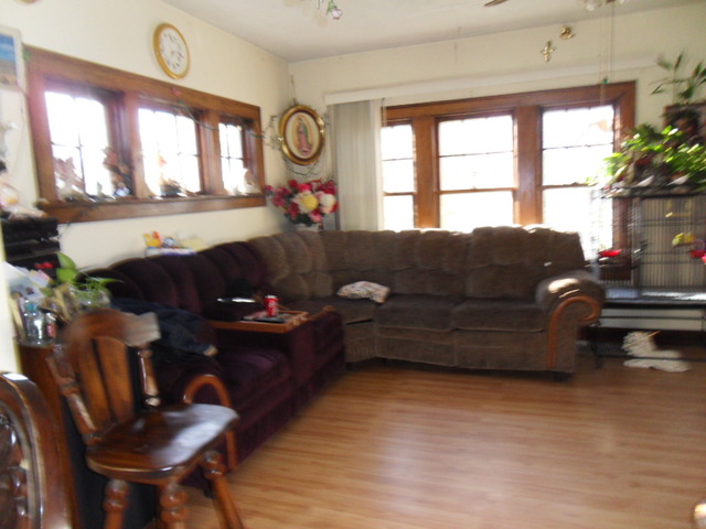 522 Bangs St, Aurora, IL 60505 photo 4