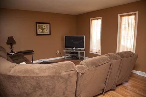 103 Hickory Ln, Morris, IL 60450 photo 2