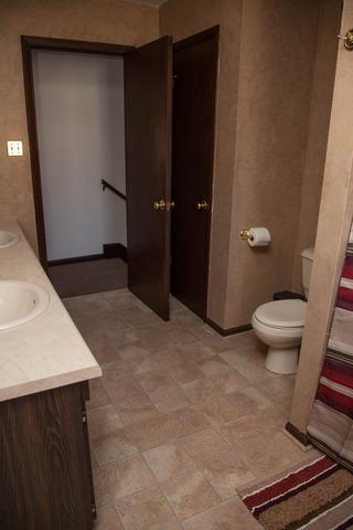 103 Hickory Ln, Morris, IL 60450 photo 4