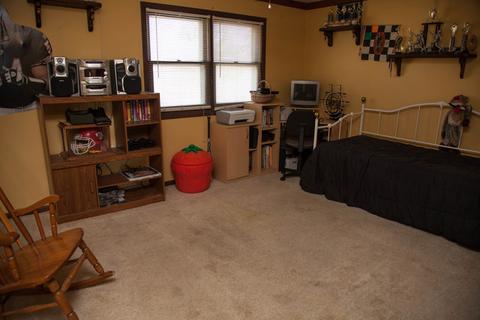 103 Hickory Ln, Morris, IL 60450 photo 5