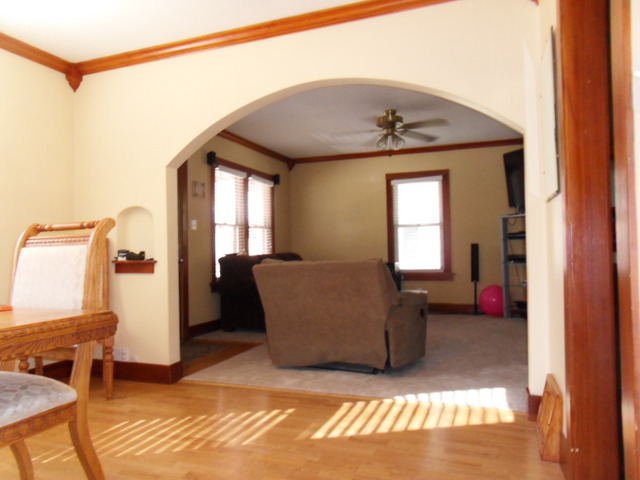 819 Spruce St, Aurora, IL 60506 photo 8