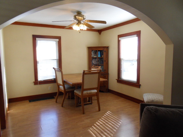 819 Spruce St, Aurora, IL 60506 photo 10