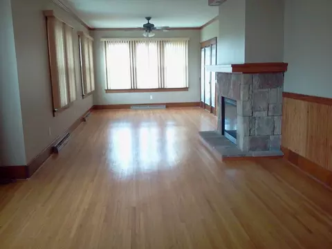 1728 Walnut St, Peru, IL 61354 photo 3