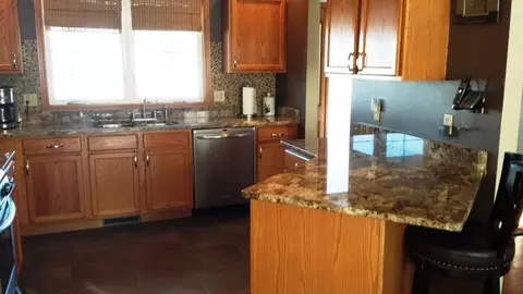10914 Dublin Dr, Roscoe, IL 61073 photo 5