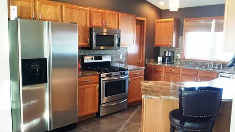 10914 Dublin Dr, Roscoe, IL 61073 photo 3