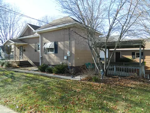 104 W Second St, Oglesby, IL 61348 photo 8