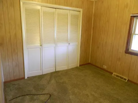 104 W Second St, Oglesby, IL 61348 photo 3