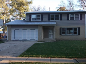 1402 W Catalpa Ln, Mount Prospect, IL 60056 photo 1