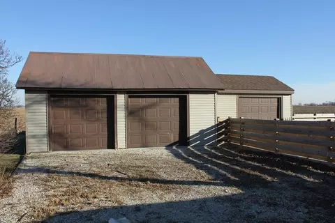 4259 S 4000 W Rd, Kankakee, IL 60901 photo 2