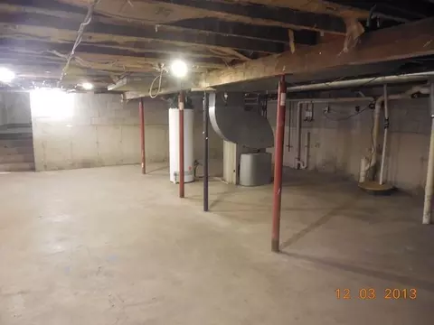 396 S Wall St, Kankakee, IL 60901 photo 12