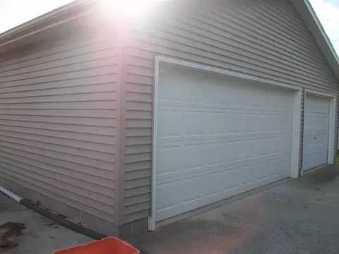 510 W Devlin St, Spring Valley, IL 61362 photo 13