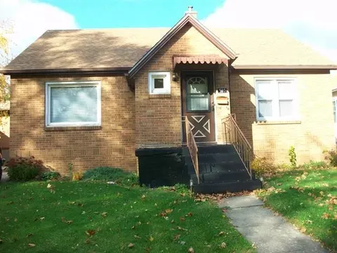 510 W Devlin St, Spring Valley, IL 61362 photo 1