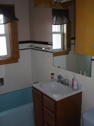 105 E Iowa St, Spring Valley, IL 61362 photo 11