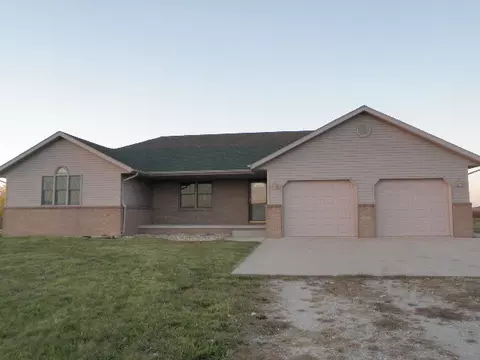 4780 E Grinter Rd, Gardner, IL 60424 photo 1