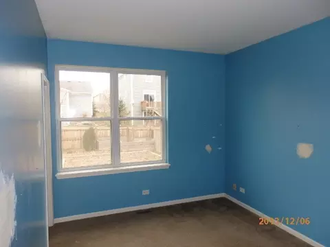 449 Mooresfield St, Elgin, IL 60124 photo 10