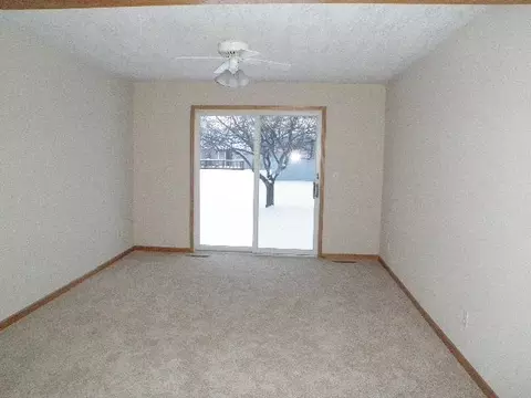 1640 Edgewater Dr, Morris, IL 60450 photo 3