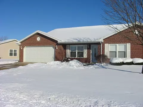 3019 Independence Dr, Peru, IL 61354 photo 1