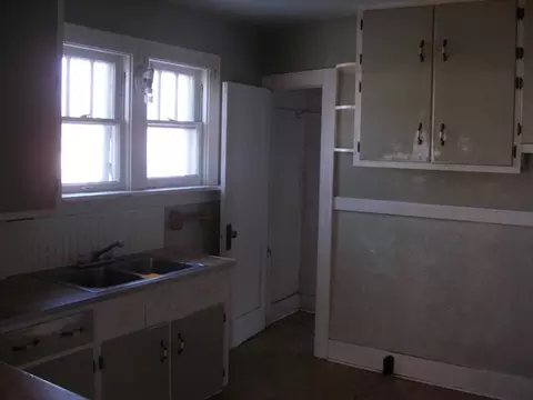 212 E 2nd St, Spring Valley, IL 61362 photo 4