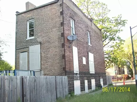 700 E 67th St, Chicago, IL 60637 photo 2