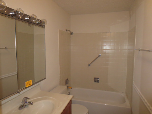 30 E Huron St #2001, Chicago, IL 60611 photo 10