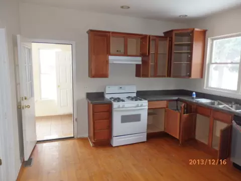 2208 E 93rd St, Chicago, IL 60617 photo 6