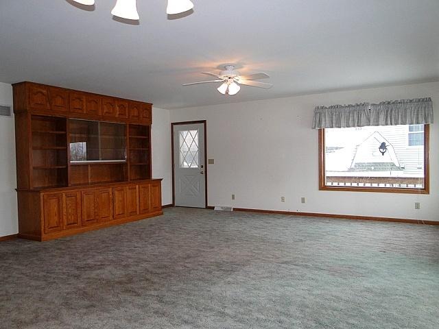 157 Riverside Dr, Waterford, WI 53185 photo 2