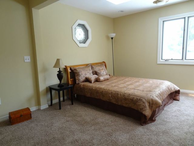 1052 S 4th St, Aurora, IL 60505 photo 10