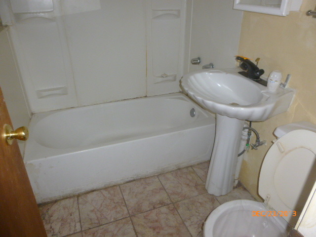 755 E 41st St, Chicago, IL 60653 photo 8
