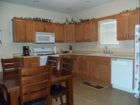 417 E Walnut St, Oglesby, IL 61348 photo 6
