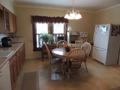 2501 7th St, Peru, IL 61354 photo 3