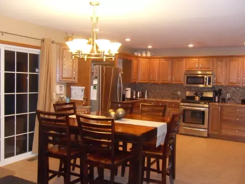 938 Evans St, Ottawa, IL 61350 photo 3