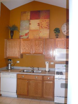 2374 Georgetown Cir, Aurora, IL 60503 photo 4