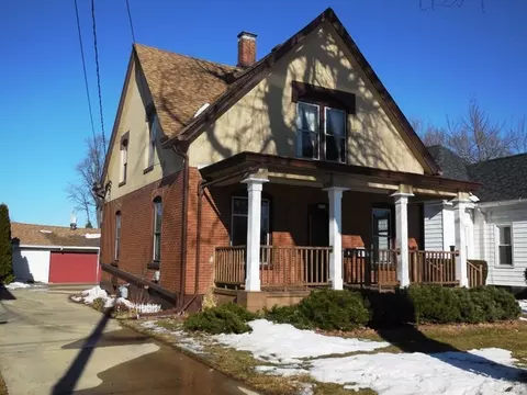 2707 6th St, Peru, IL 61354 photo 1