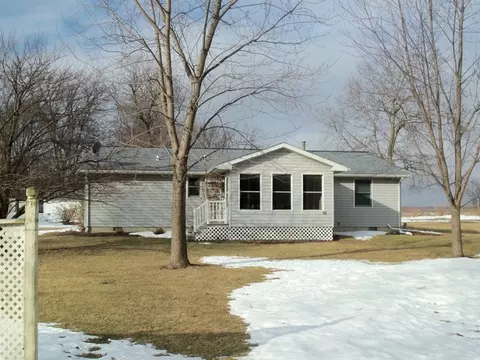 704 8th St, Mazon, IL 60444 photo 3