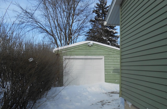 618 Glenview Ave, Aurora, IL 60505 photo 2